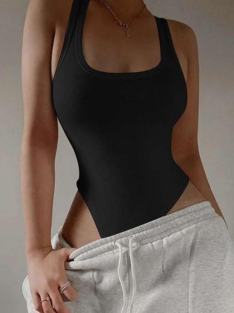 Figursyet bodysuit med halterneck