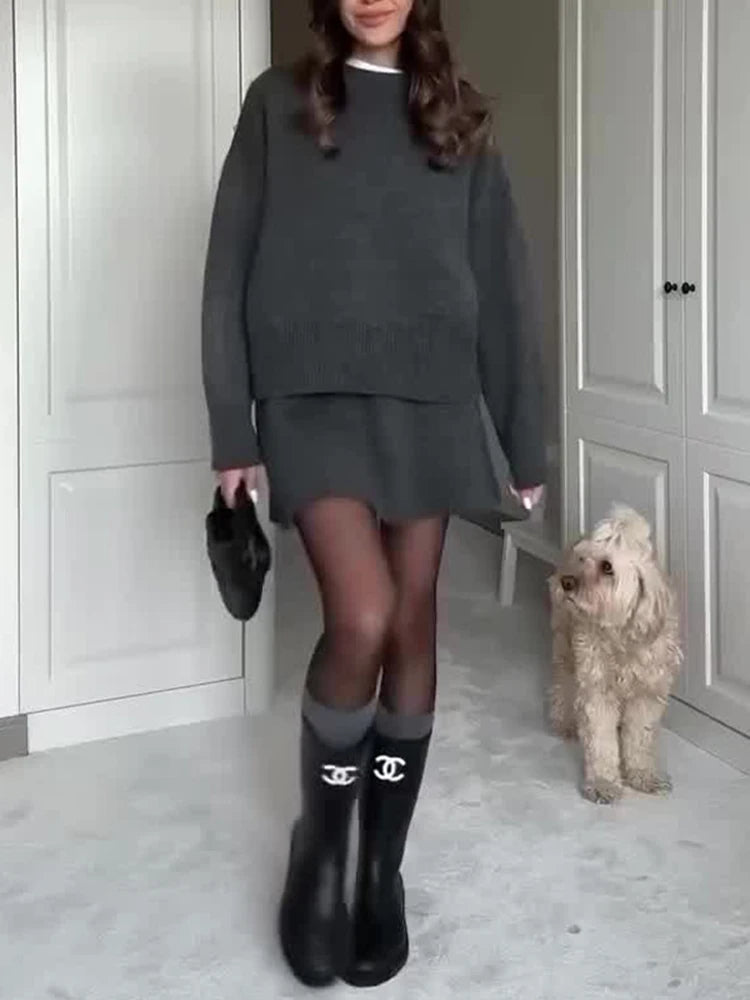 Preppy 2-delt Striksæt med Sweater og A-formet Mini-nederdel