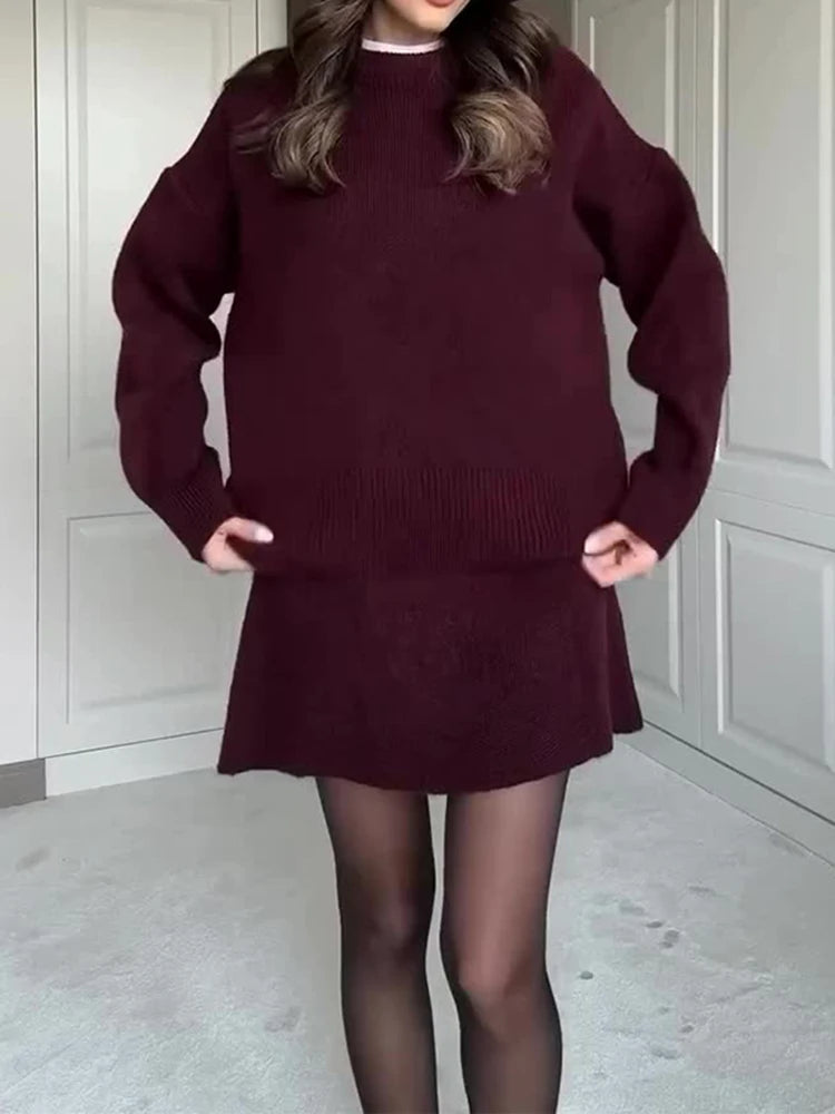 Preppy 2-delt Striksæt med Sweater og A-formet Mini-nederdel